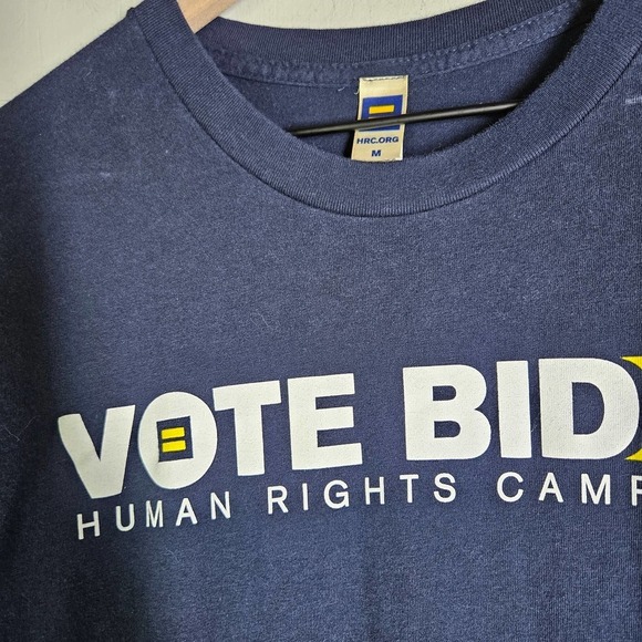 Human Rights Campaign Vote Biden Short Sleeve Tee M Navy Blue Equality - Picture 2 of 5